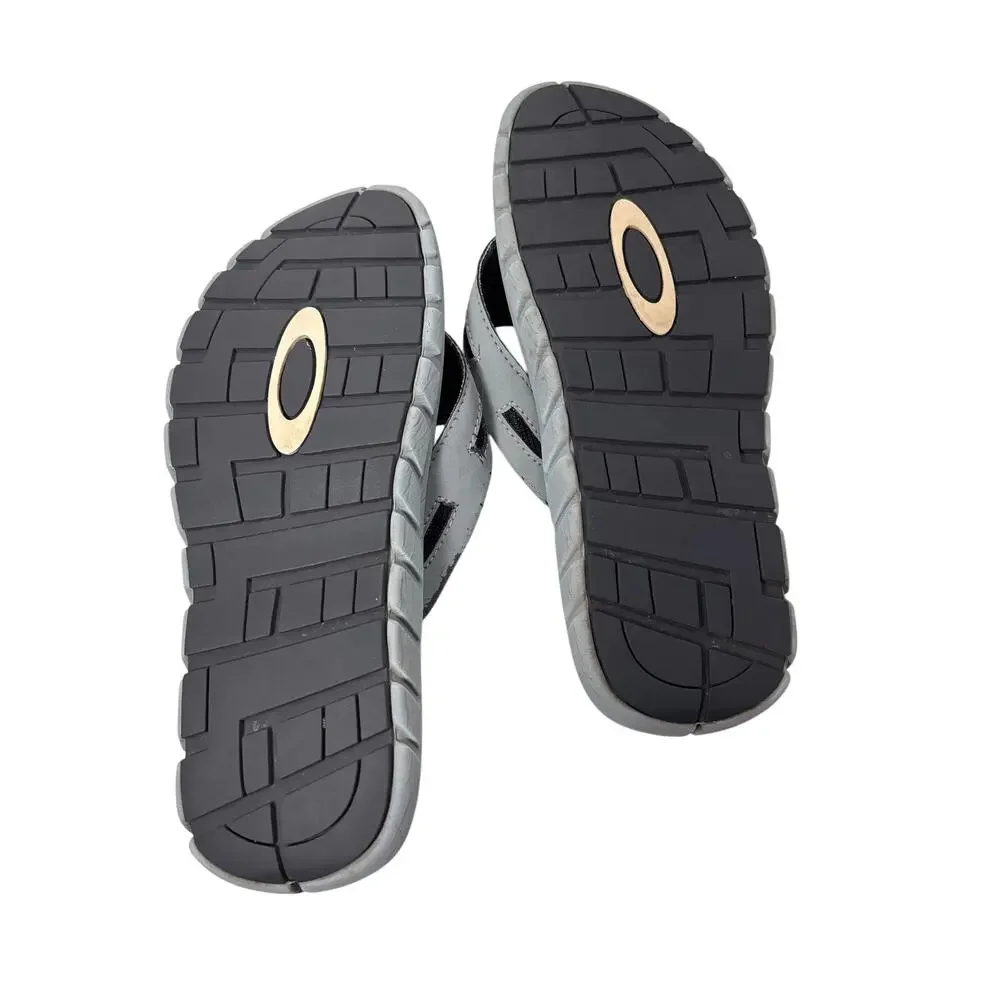 Oakley Operative 2.0 Sandals Mens Size 7‎ Gray Flip Flops Thong Beach Summer